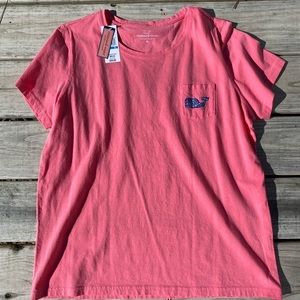 NWT VINEYARD VINES TEE